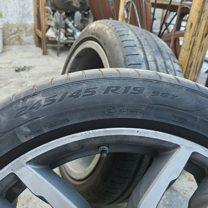 Летни Гуми 245/45/19 RFT Дот 4923 за БМВ Pirelli PZ4