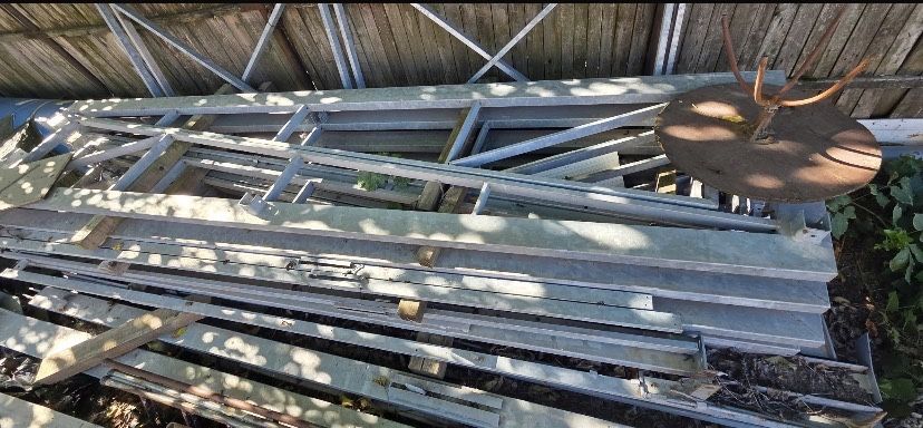 Hala metalica galvanizata prefabricata