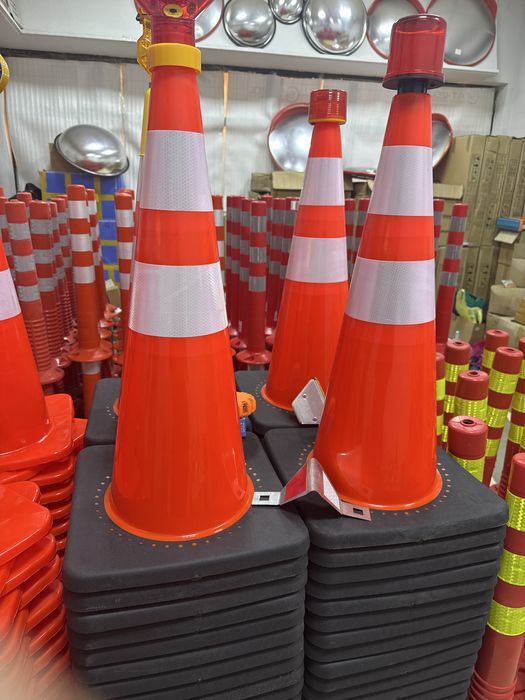 Дорожный конус гибкий – высота 70 см