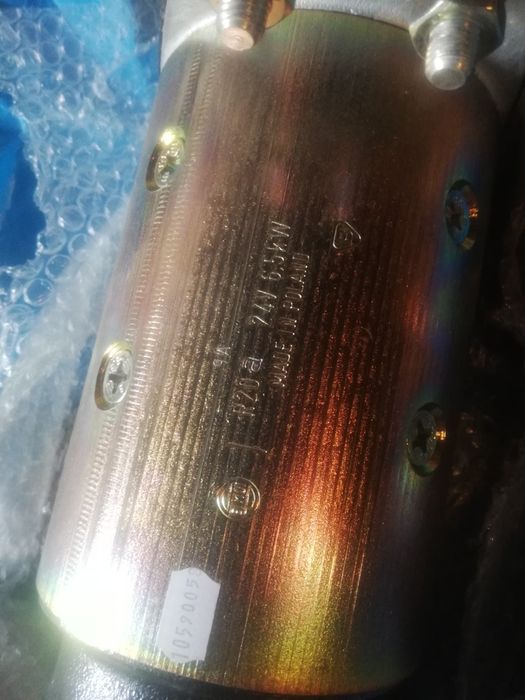 Продам стартера новые