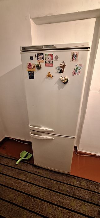 Продам холодильник