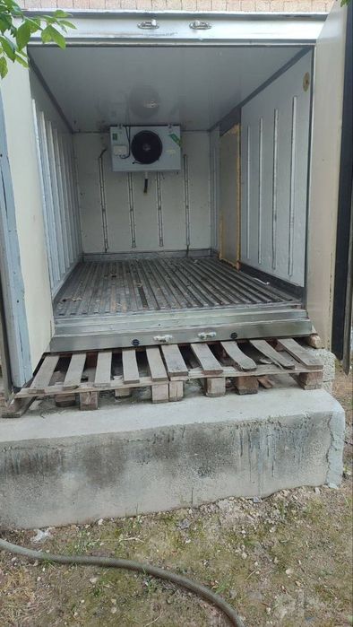Srochno minusavoy butka sotiladi 1400$