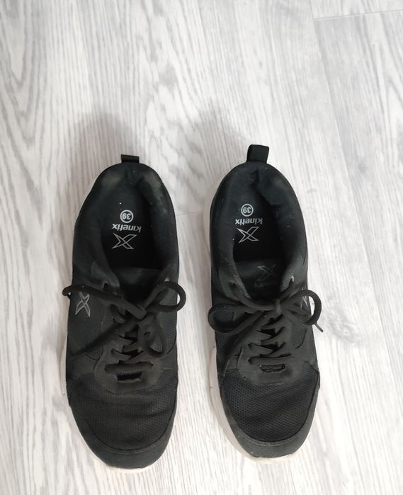 Кроссовки kinetix 39