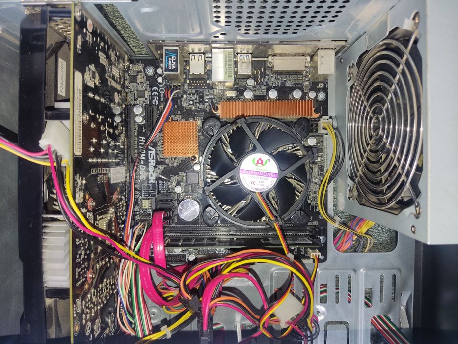 Материнская плата с процессором