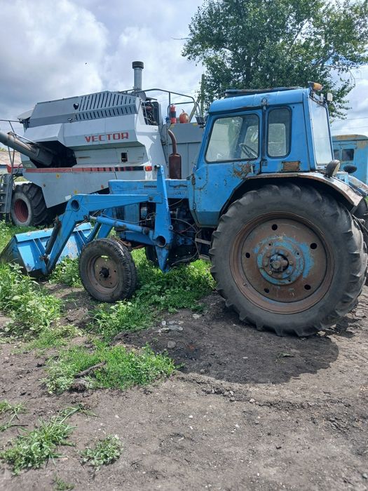 Продам трактор с куном мтз.