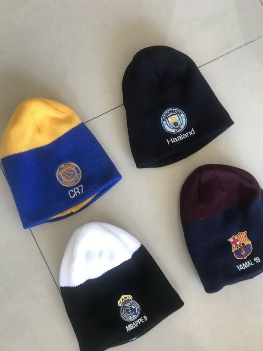 Футболни Зимни шапки колекция 2025