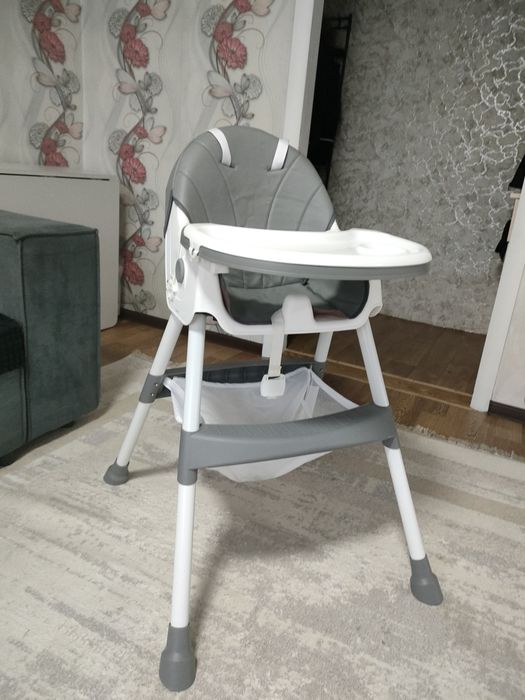 Детский стульчик для кормления