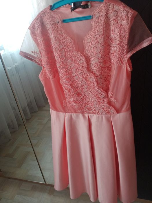 Продам платья в отличном состоянии