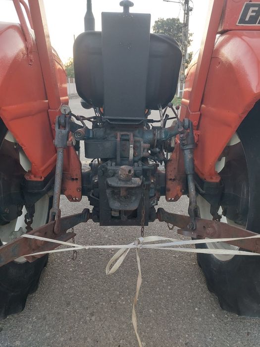 Tractor fiat 450