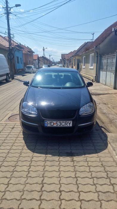 VW Jetta 2007 – 1.6 benzină