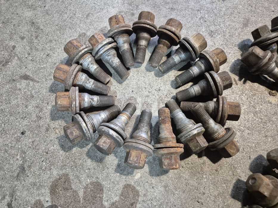 Болтове Пежо Ситроен алуминиеви джанти  Peugeot Citroen