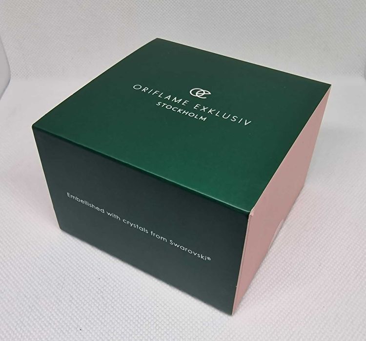 Set Elegance cu cristale Swarovski: ceas, colier, 2 perechi cercei