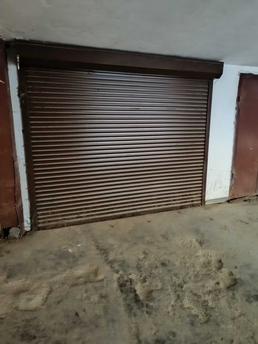 Дава се под наем Гараж / Паркомясто в София, Хладилника - 17 кв.м за 130 € - Снимка #1