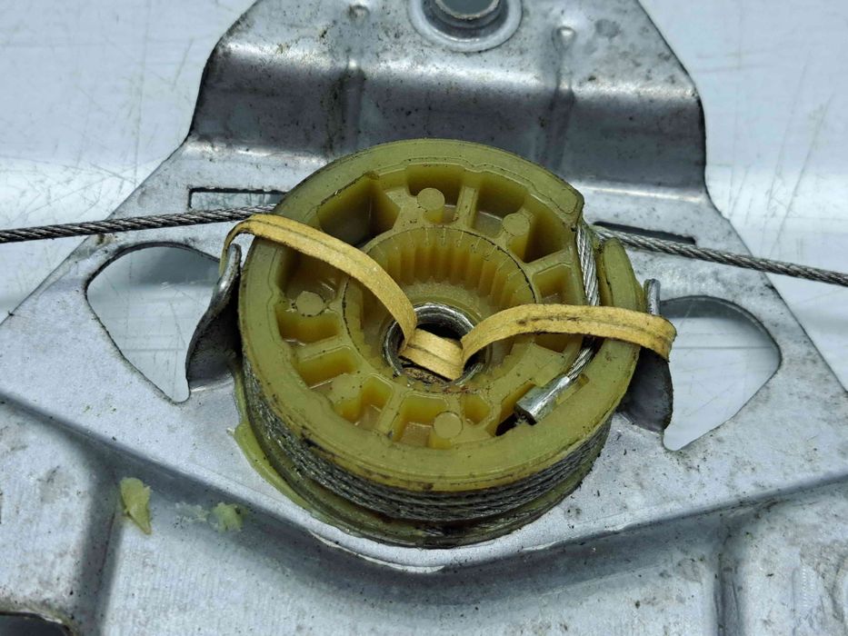 Macara electrica geam dreapta spate Peugeot 308 [Fabr 2007-2013]