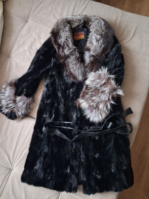 ...Продам шубу...