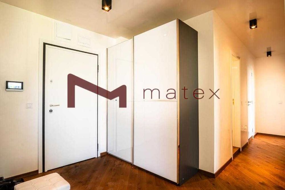 Тристаен апартамент Чайка с Гараж-Кателиев