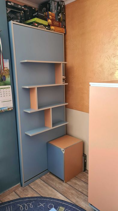 Продавам детска спалня комплект