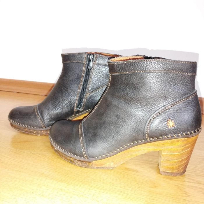 ART company - дамски обувки 40