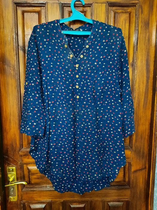 Женские кофты и одежда.