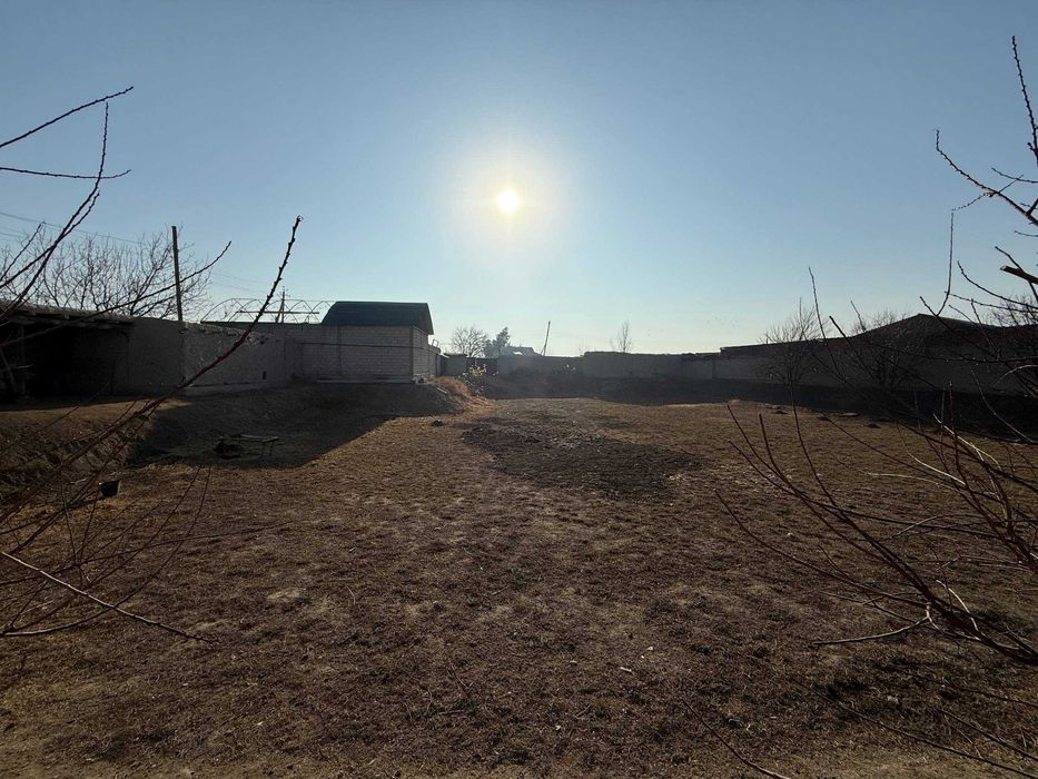 UMUMMIY MAYDONI 35 SOTIQLI hovli  sotiladi #a752