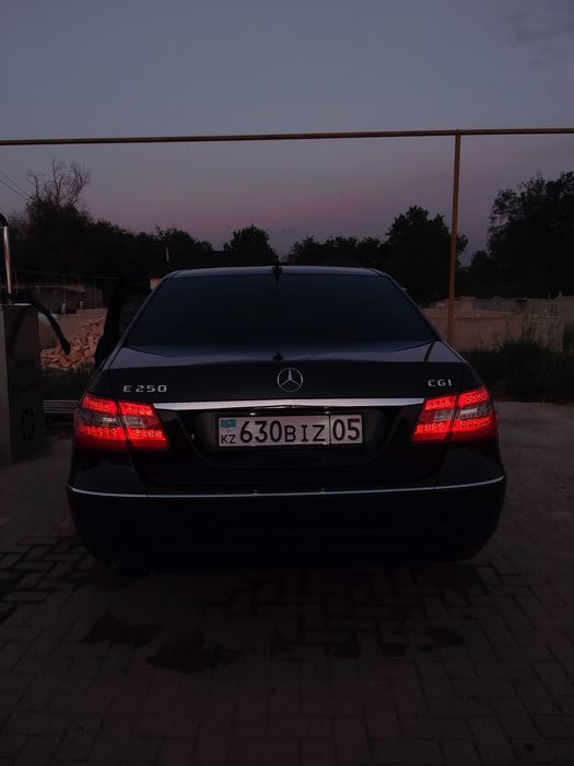Mercedes benz w212