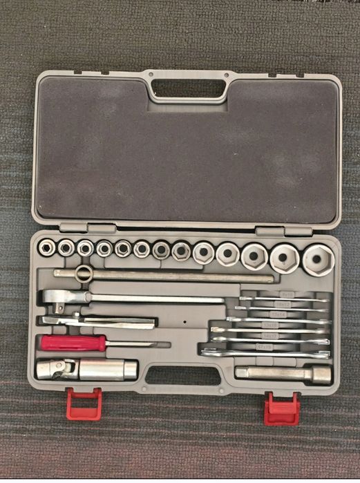 Наборы инструментов.