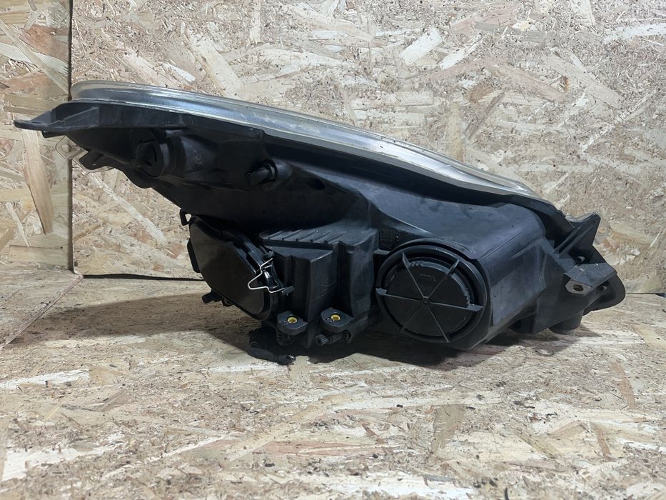 Far/Faruri Opel Corsa D 2008