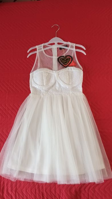 Rochita eleganta noua pt.9-10 ani