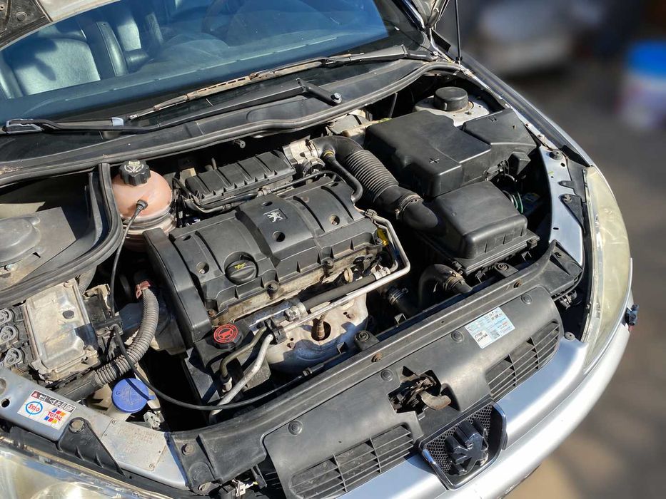 Peugeot 206 CC 1.6 Benzină 109 CP | 2004 | 152.922 km | Cabrio