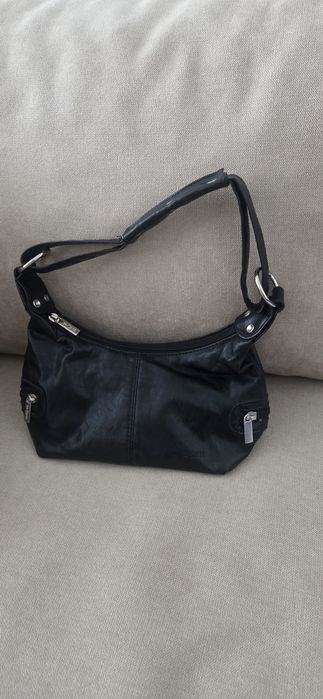 Geanta din piele marime mica,stare foarte buna