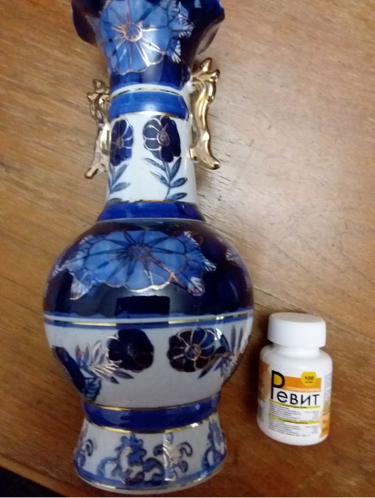 Продам вазы декоративные