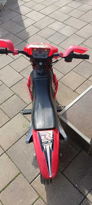 Motocicleta electrica pentru copii