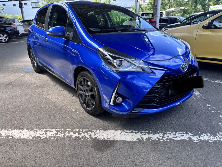 Toyota yaris hybrid 2018