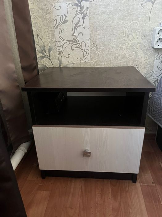 Продам спальный гарнитур и обеденный стол