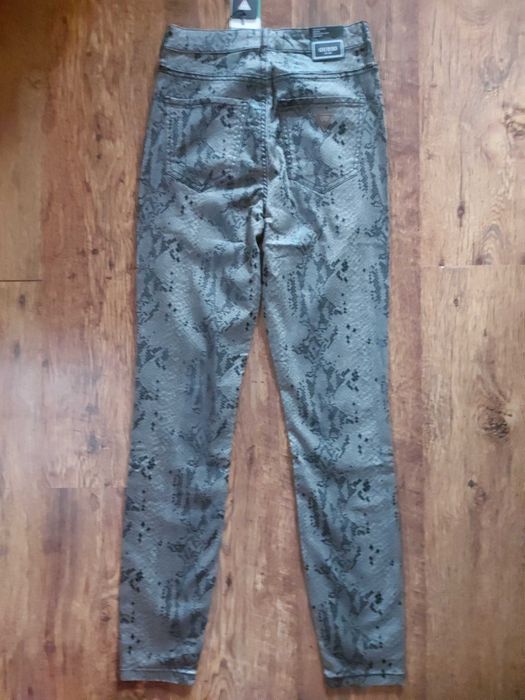 Blugi cu talie înaltă Guess , noi, XS