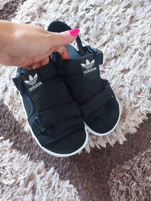 Сандали adidas, адидас