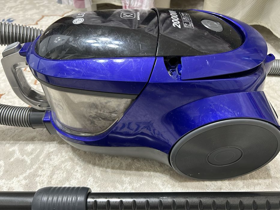 Пылесос марки LG