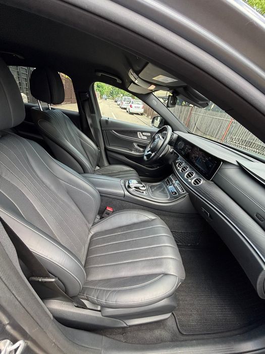Mercedes-Benz E 300 de T 9G-TRONIC AMG Line