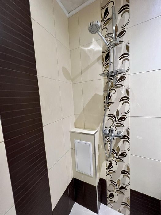 Дава се под наем Тристаен апартамент в Варна, Базар Левски - 65 кв.м за 663 € - Снимка #7