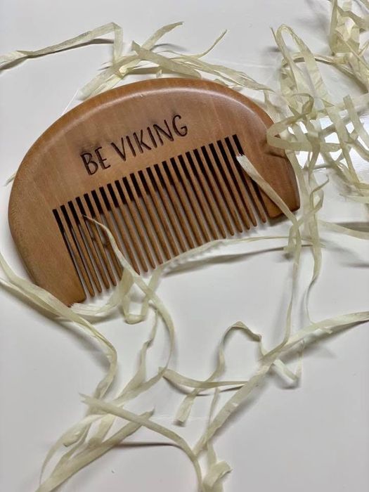 Дървен гребен за брада
