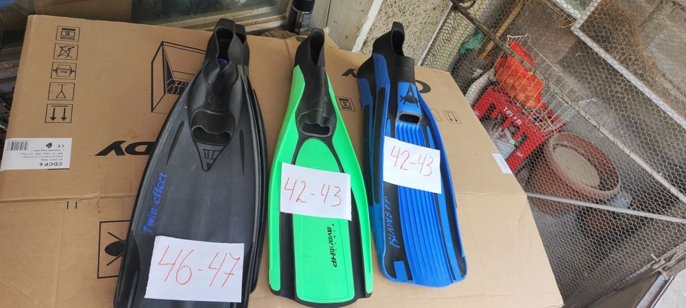 плавници 42.43  46-47 ,маска,шнорхел SEAC SUB , Креси ,Марес ,Бюша Aqu