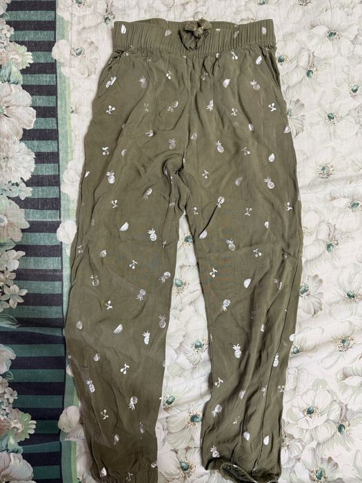 Трикотажные штанишки H&M на девочку 6-7 лет, рост 122