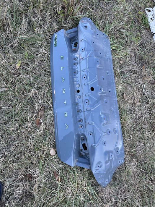 Capotă portbagaj hyundai elantra.