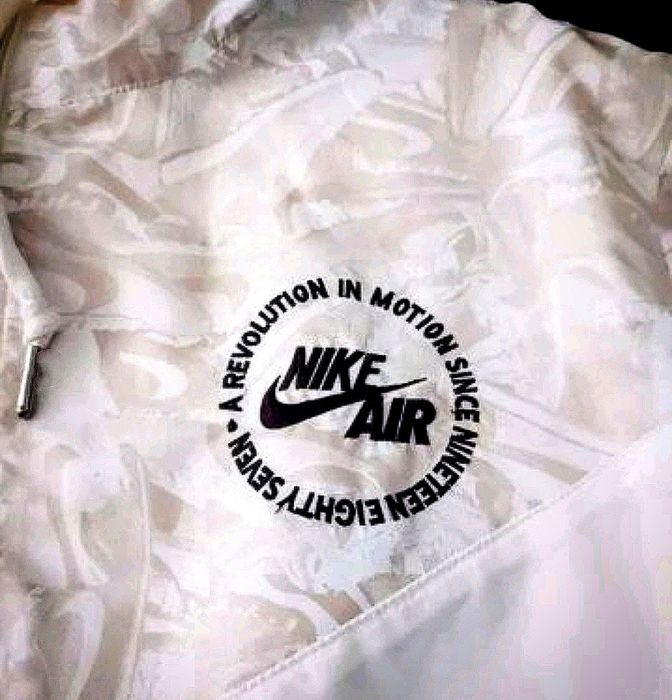 Мъжко яке Nike S - M  ТОП !