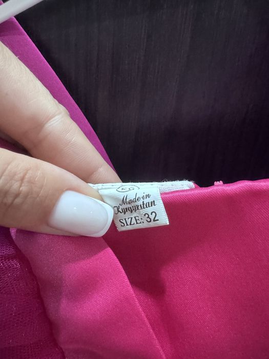 Продам платья на девочку