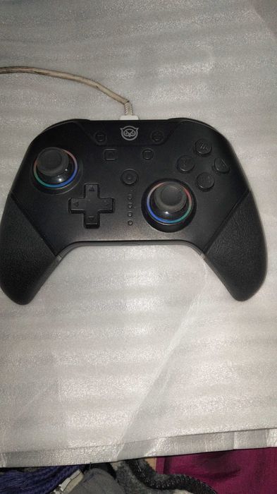Controler Nintendo Switch negru pentru versiunea 1 sau 2 wireless