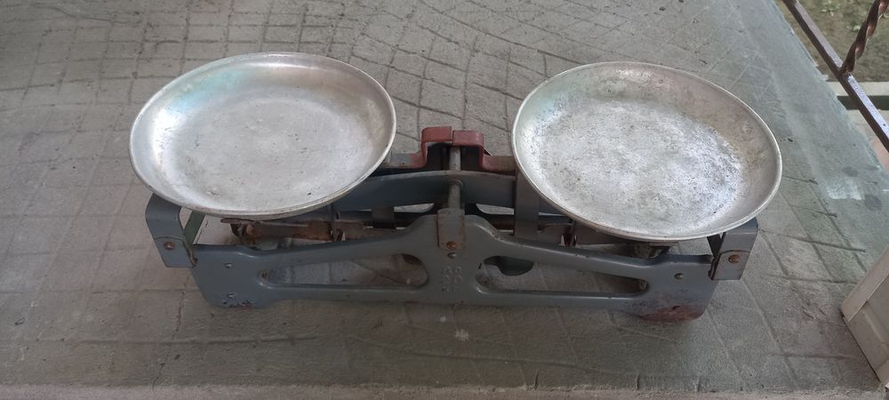 Весы   ( ТАРОЗИ )