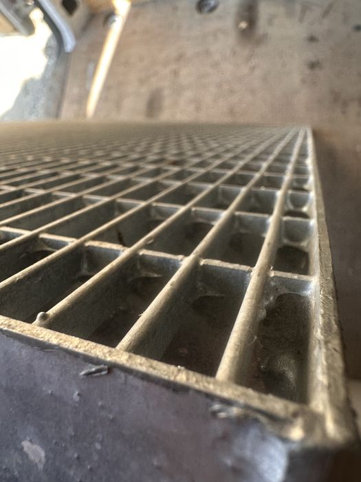 Gretare zincate grilaje