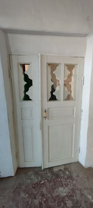 Эшиклар ва Дераза