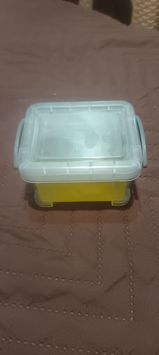 Благ мехлем за изгаряне и за рани и друг за ставите